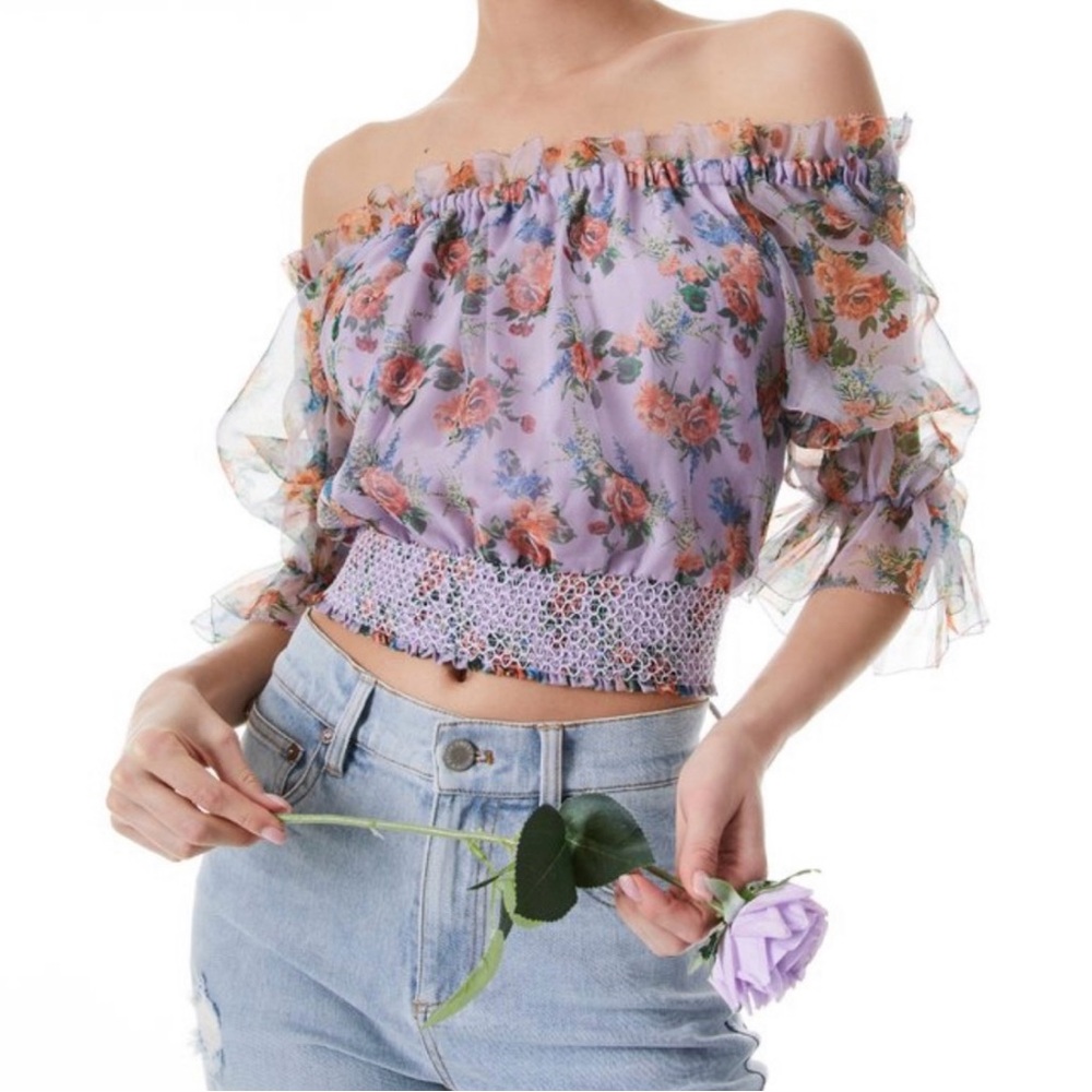 Floral Off-Shoulder Top 100% SILK ‼️Sharing Only‼️